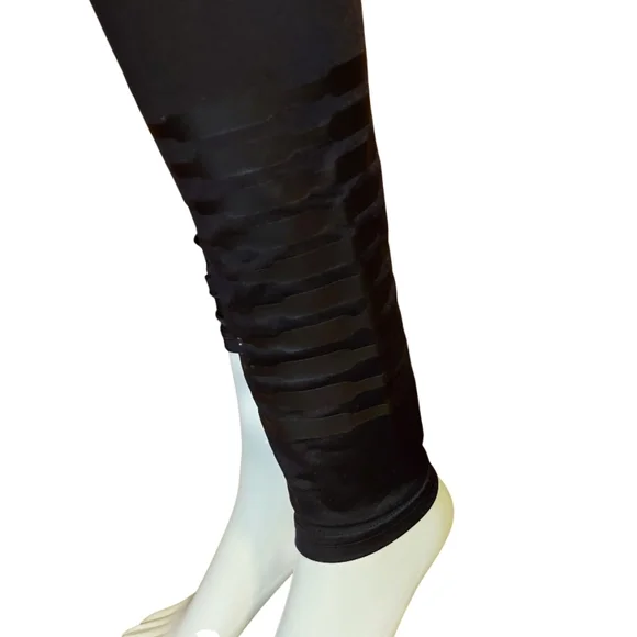 Savage X Fenty Logo Leggings In Black - Picture 7 of 16